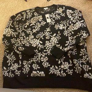 NWT 2X Croft and Barrow Sweater Black and Silver Floral